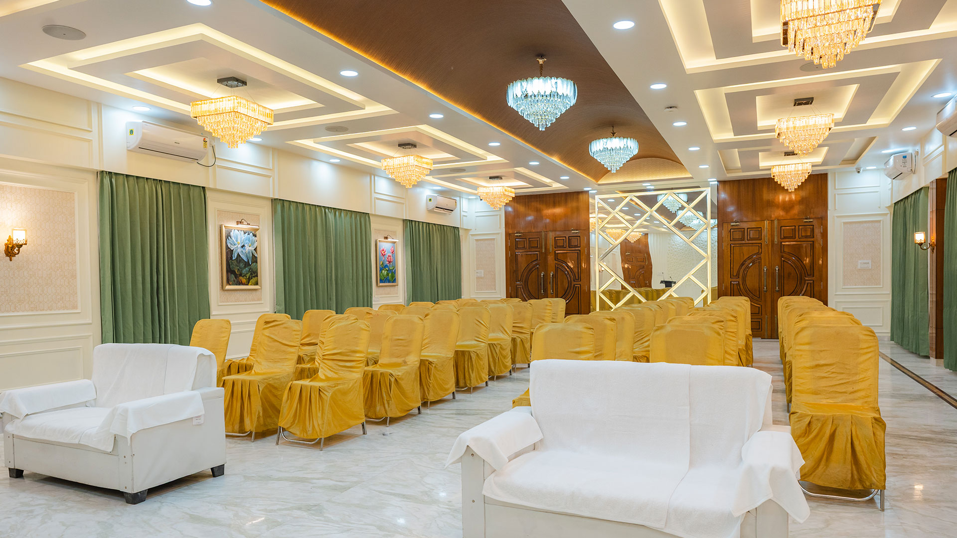 Celebrate With Ellegance